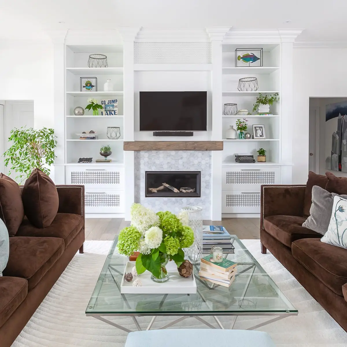 Coastal Built-In - Image 1