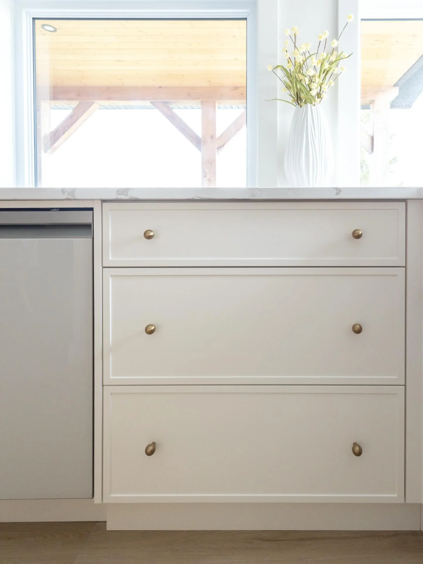 Farmhouse White Oak Island Kitchen - Image 3