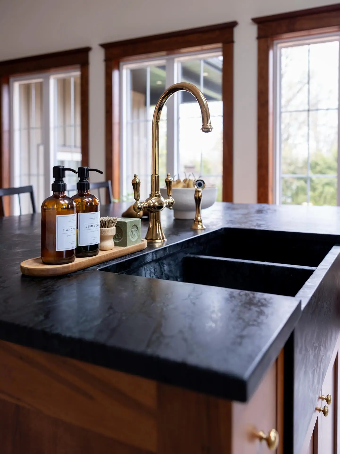 Modern Kitchen - Image 6