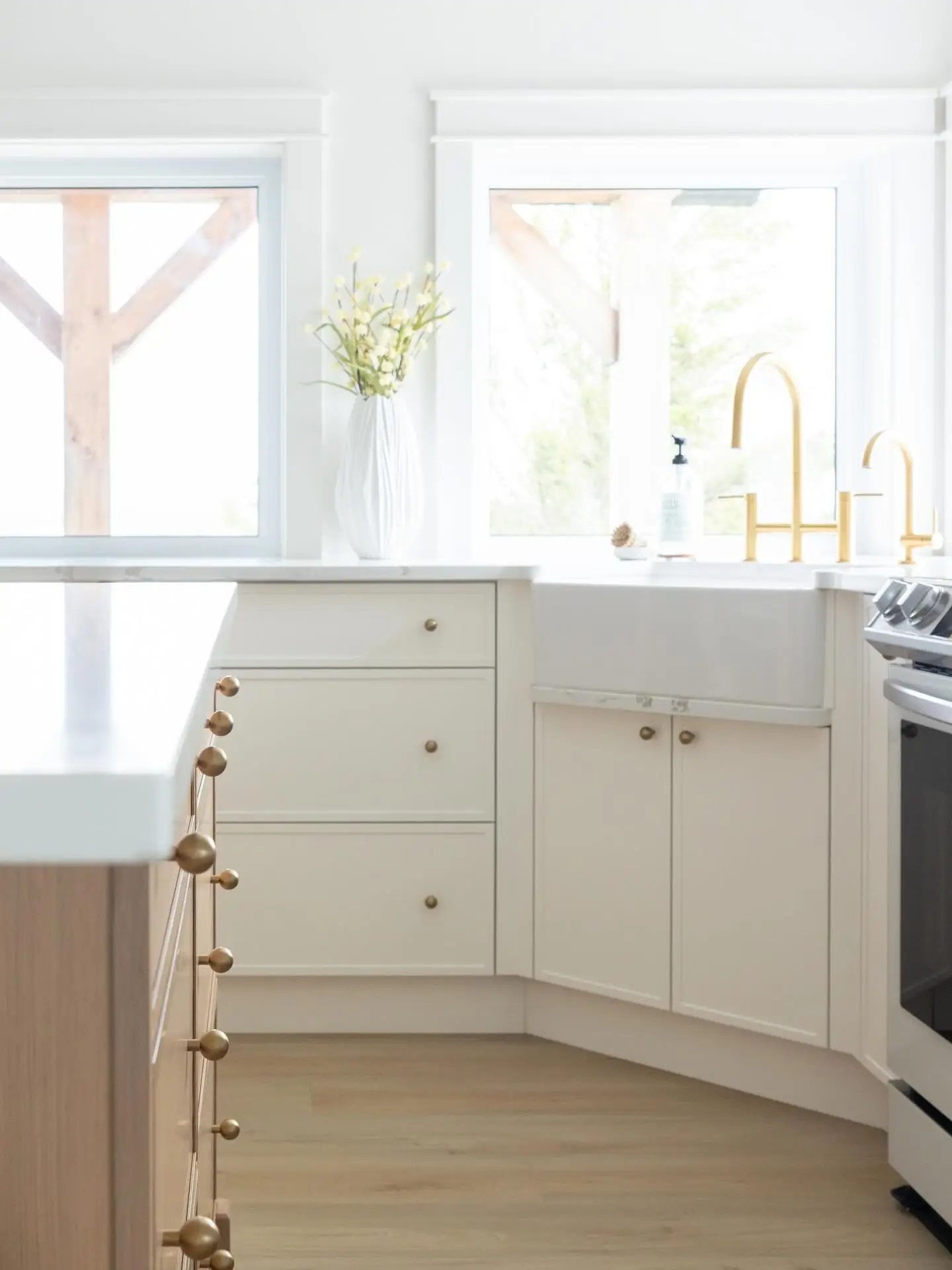 Farmhouse White Oak Island Kitchen - Image 6