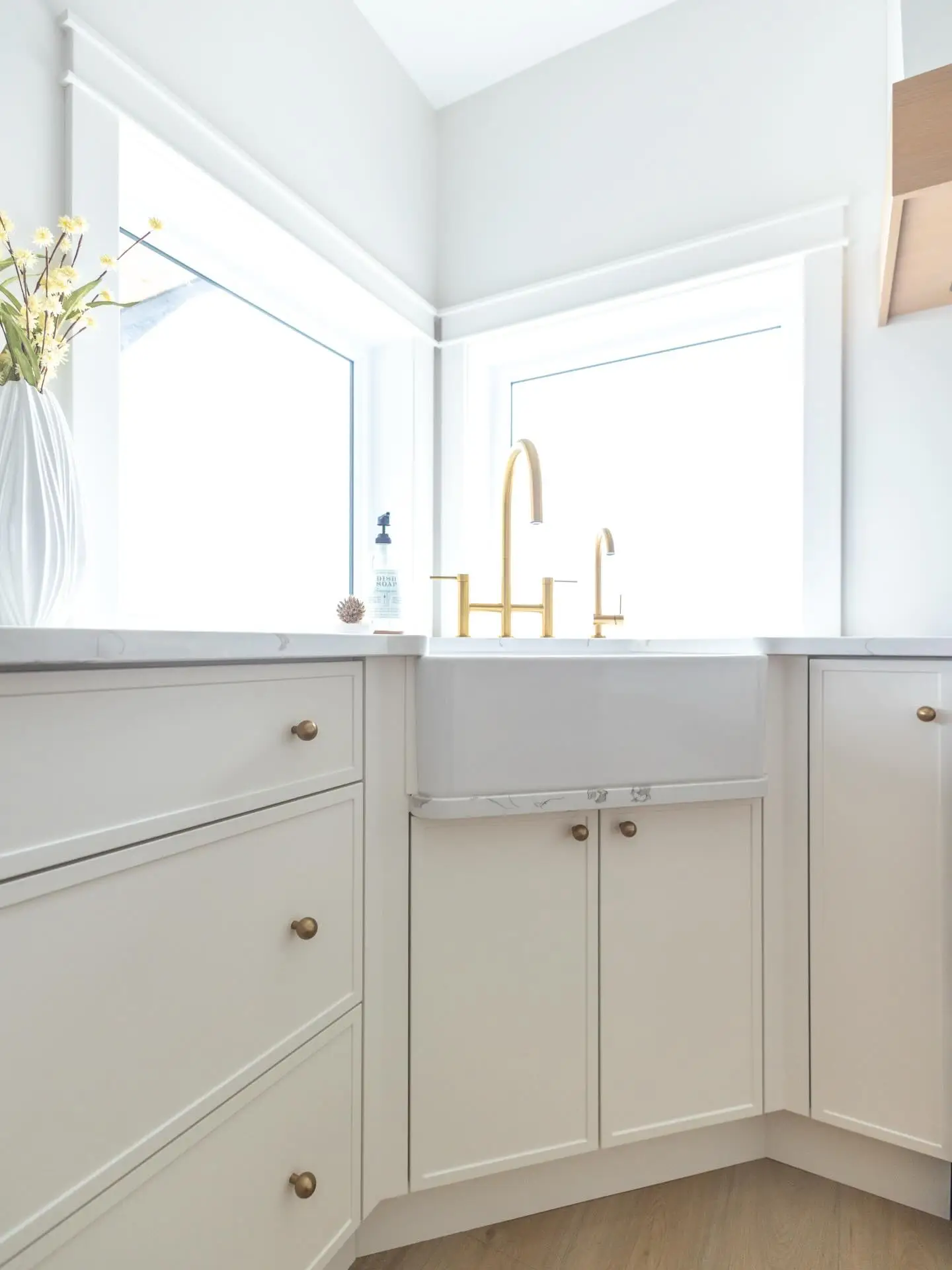 Farmhouse White Oak Island Kitchen - Image 7