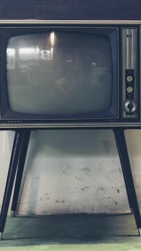 Stained walnut kitchen with hardware video by Heirlooms Custom Cabinetry