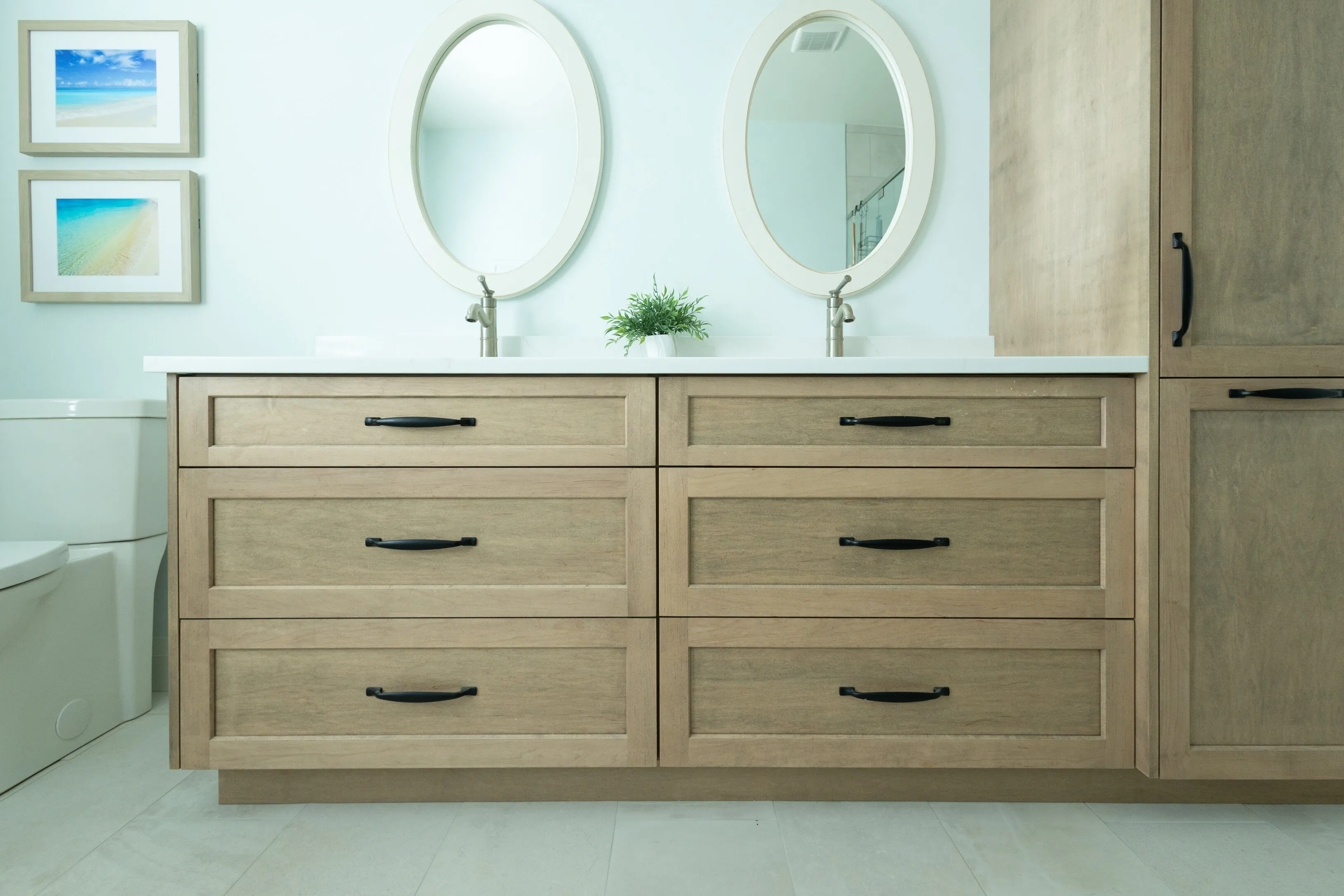 Bathroom & Vanities - Image 4