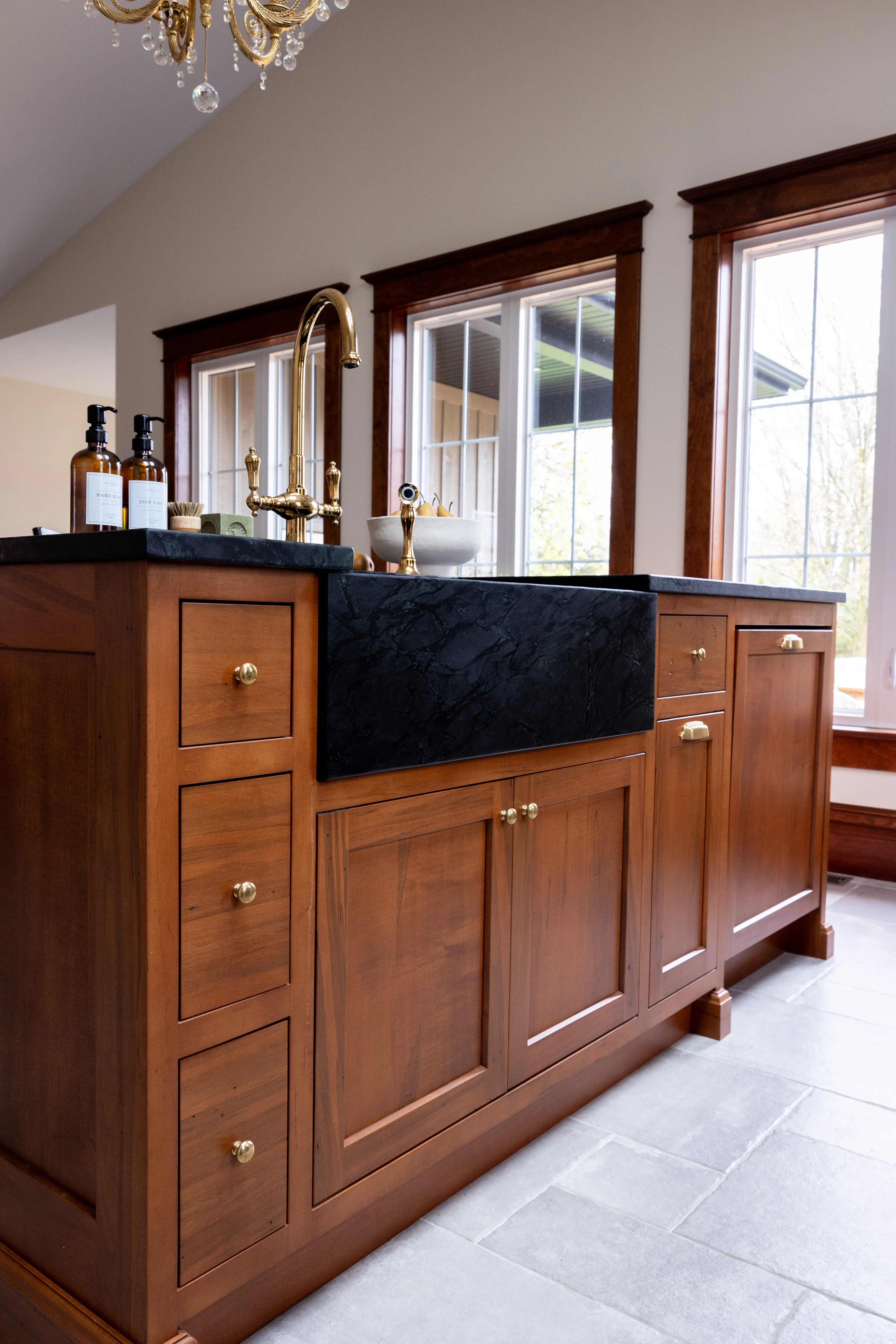 Binning Residence - Kitchen - Image 4