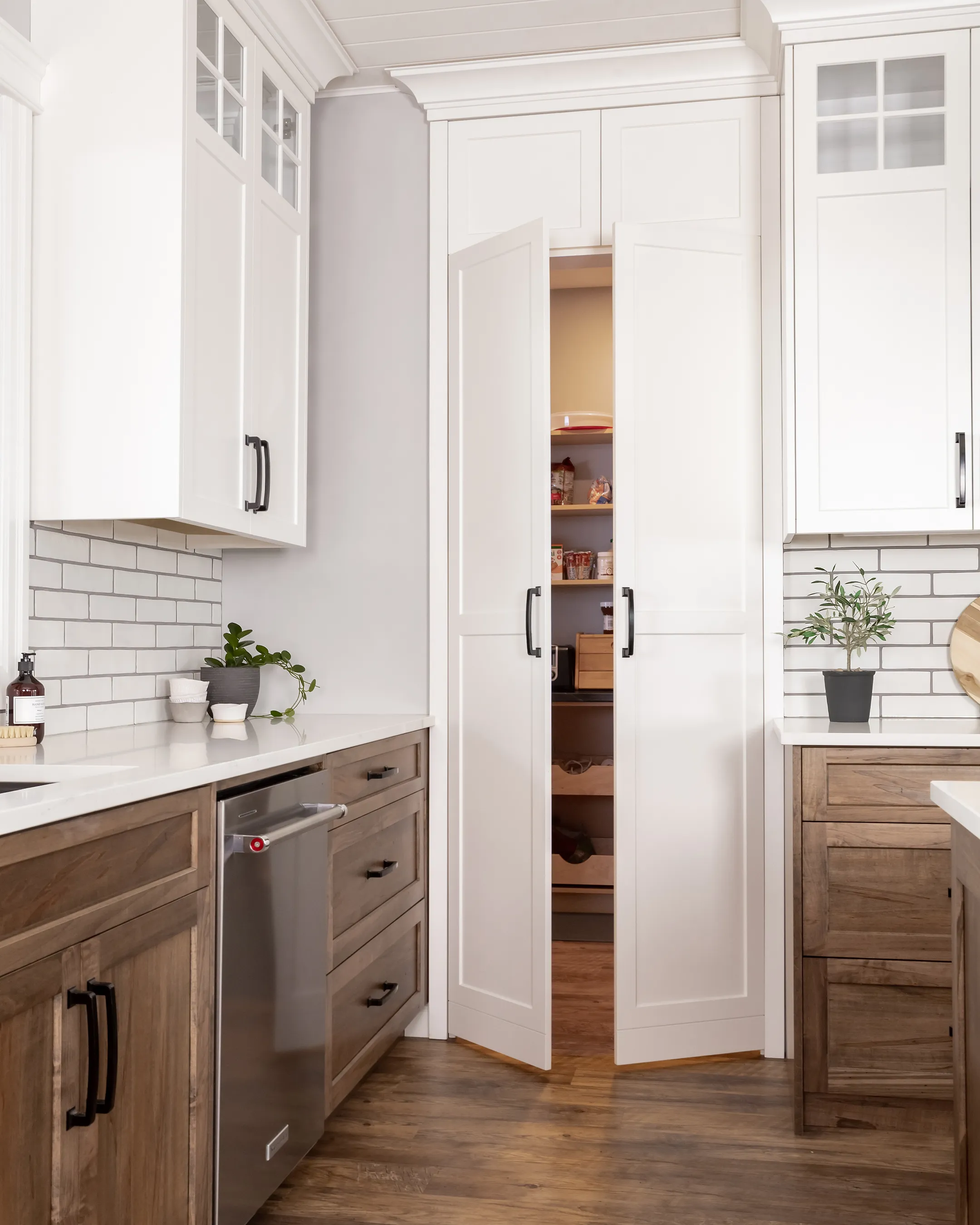 Brunner-Ball Residence - Kitchen - Image 14