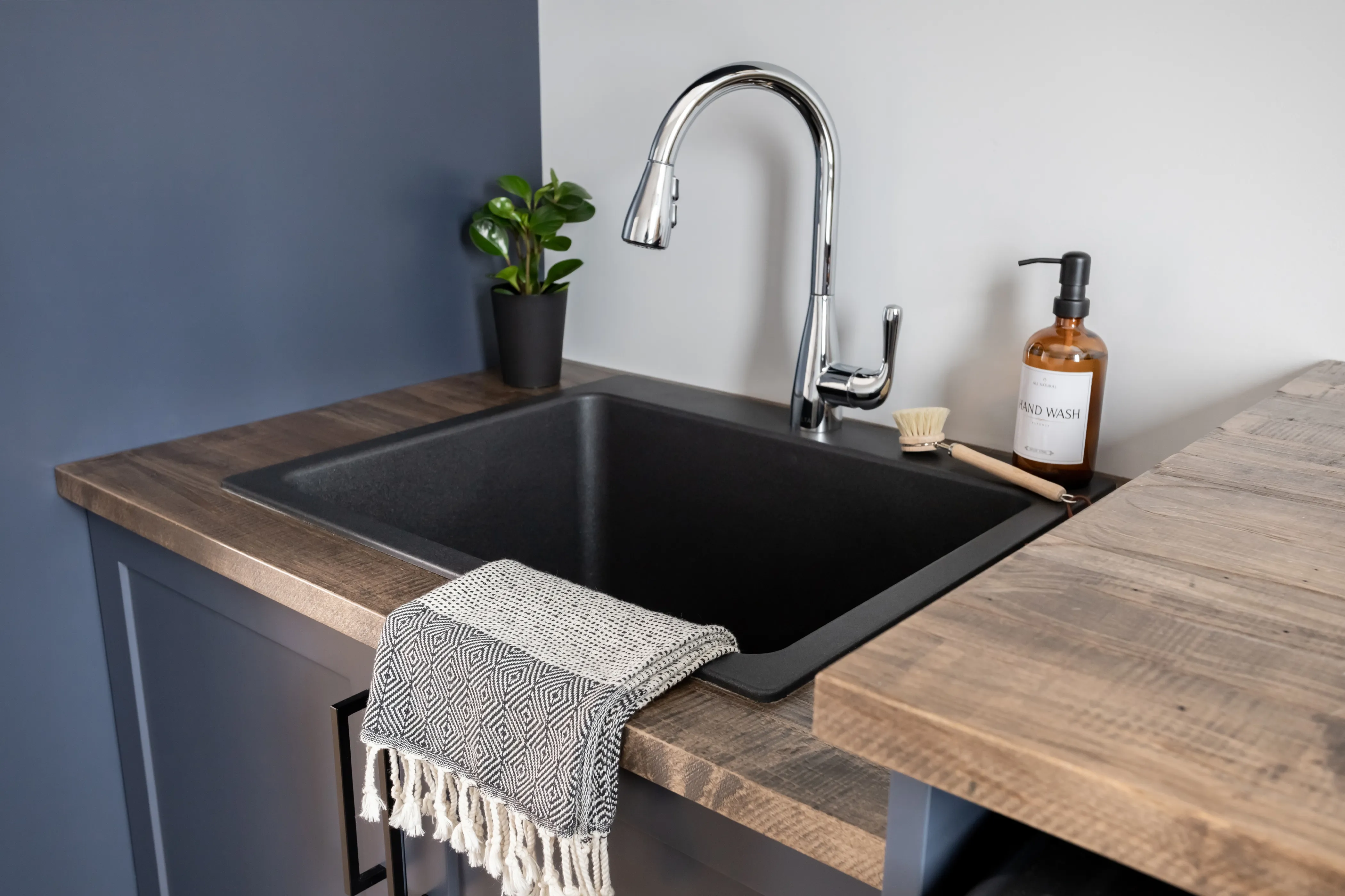 Laundry Rooms - Image 7