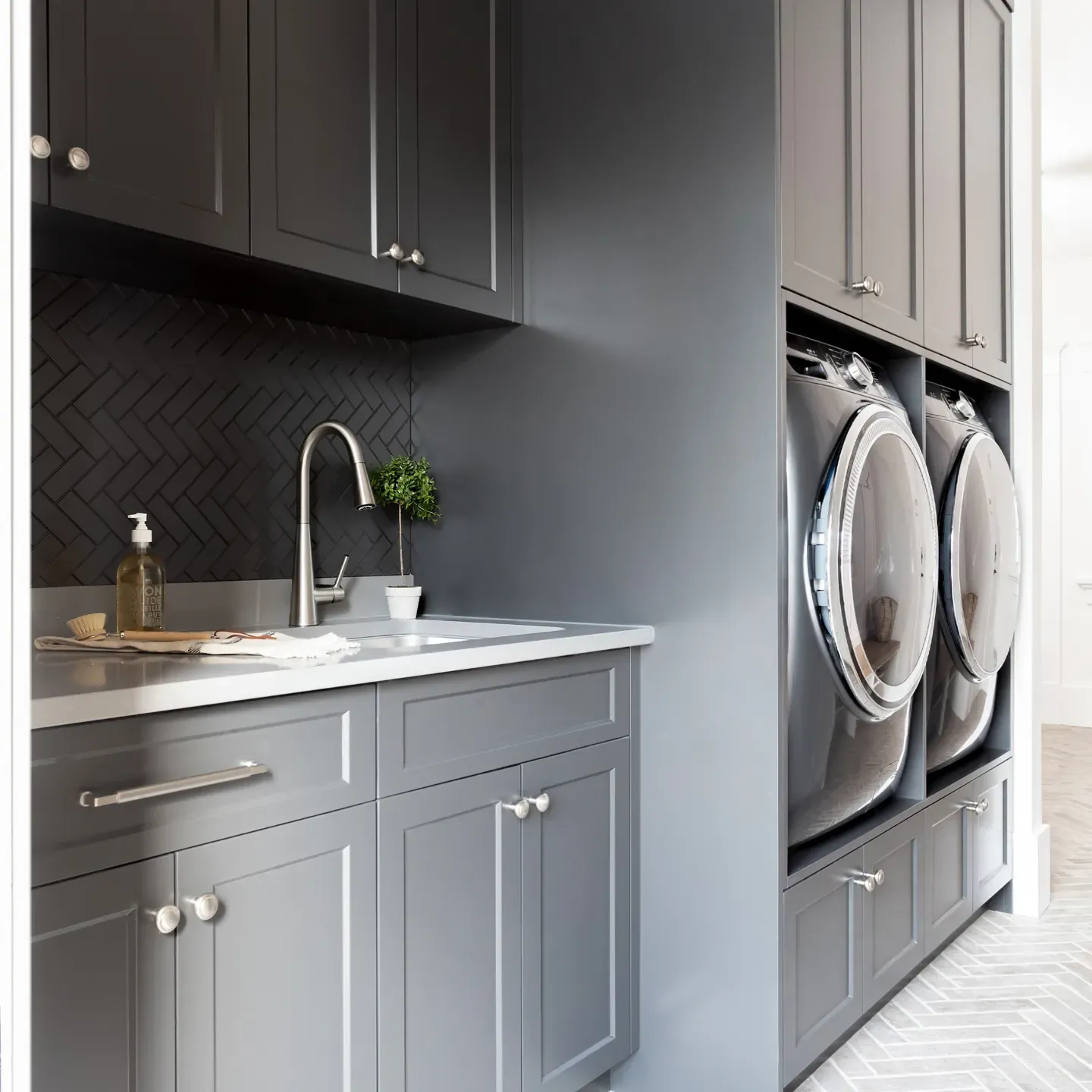 Laundry Rooms - Image 14